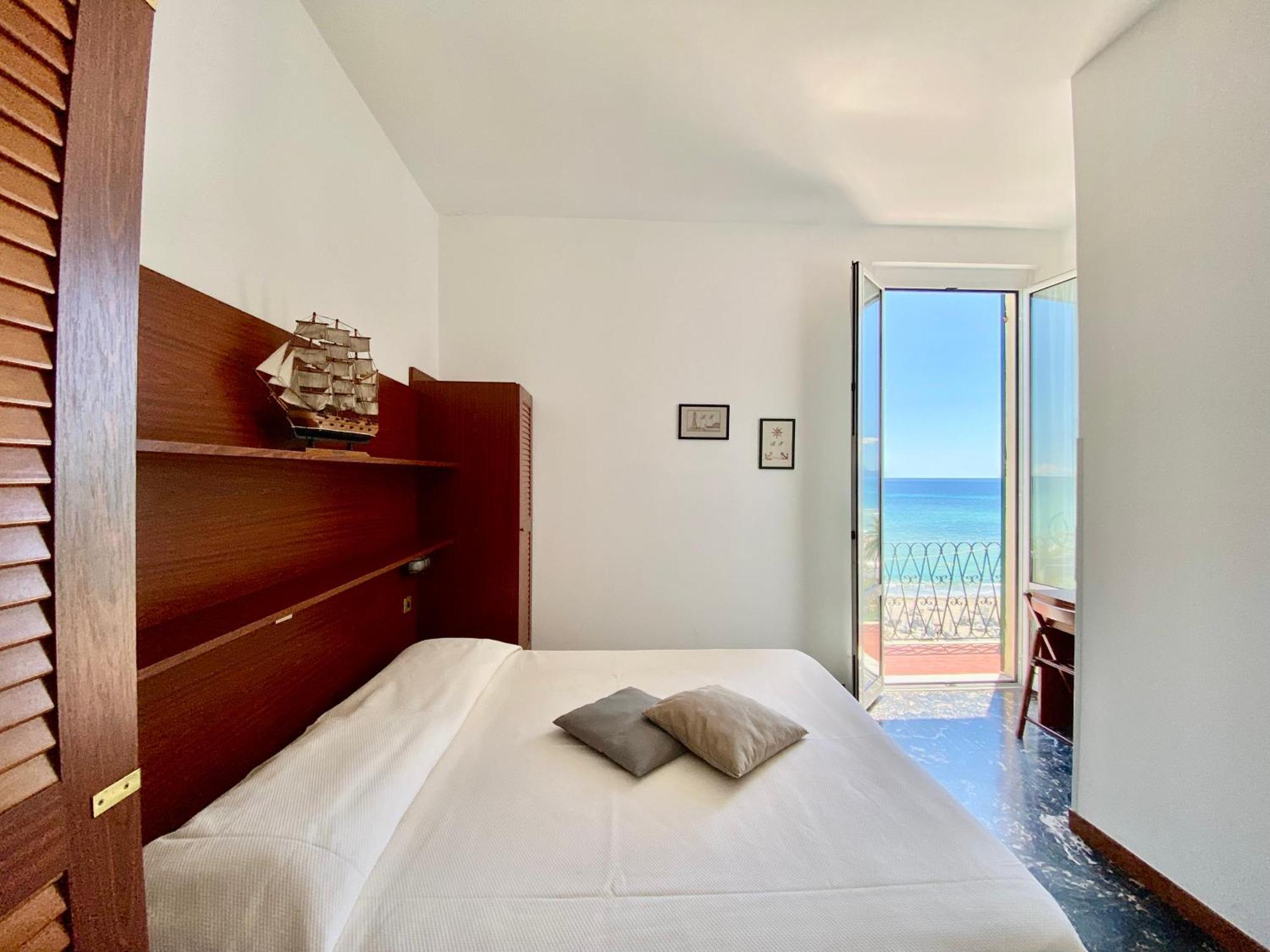 Hotel Gambone Finale Ligure Exteriér fotografie