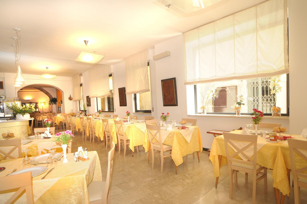 Hotel Gambone Finale Ligure Exteriér fotografie