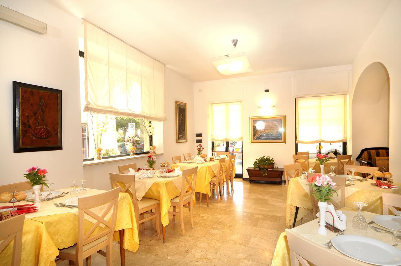 Hotel Gambone Finale Ligure Exteriér fotografie